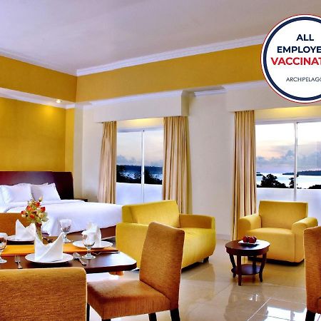 Aston Niu Manokwari Hotel & Conference Center Екстер'єр фото