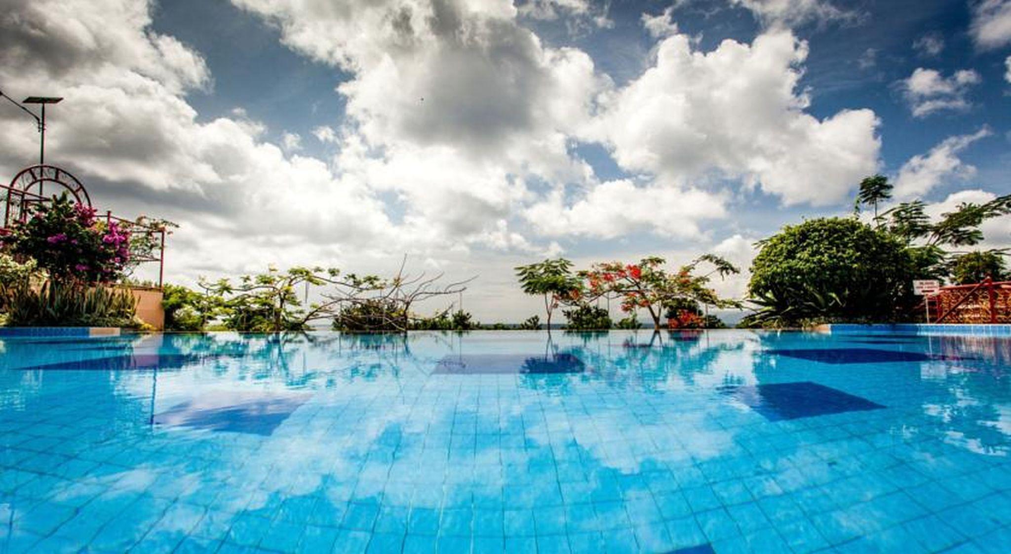 Aston Niu Manokwari Hotel & Conference Center Екстер'єр фото
