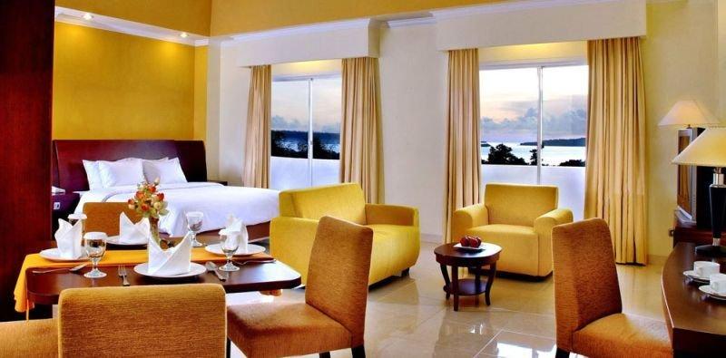 Aston Niu Manokwari Hotel & Conference Center Екстер'єр фото